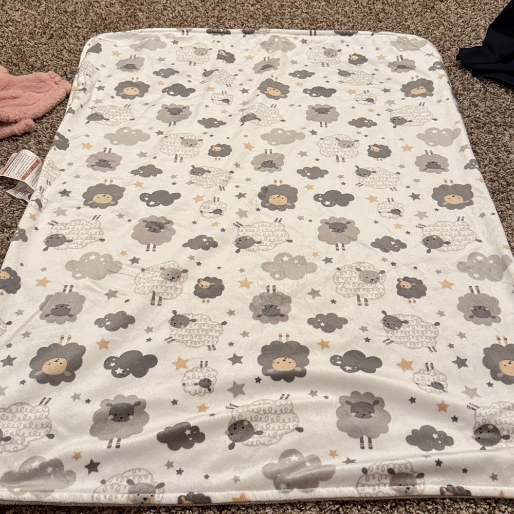 Adorable Sheep Print Kids Blanket